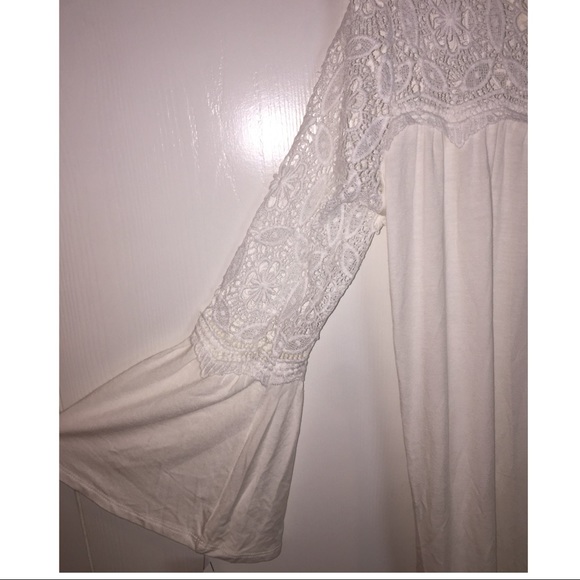 KATE & MALLORY Knit Top Lace Crochet Bodice Bell Sleeve High Low Hem Loose Fit - Picture 5 of 9